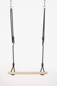 Houten_trapeze_voor_schommel_dice