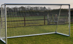 Avyna_voetbaldoel_aluminium_set_van_2_professioneel_400x200_van_ee_buitenspeelgoed