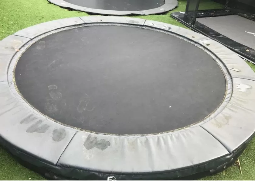 Evaluatie Onverbiddelijk Kruiden Inground trampoline Van Ee Modernjump 370 | Van Ee Buitenspeelgoed